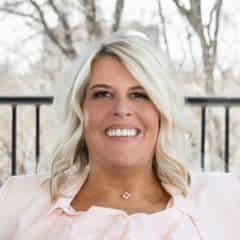 Lora Reynolds